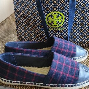 New Tory Burch shoes sz 8